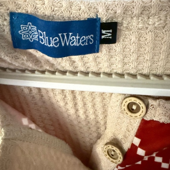 Blue Waters custom Festive Red and Cream shirt - Picture 2 of 3